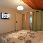 Les Lilas Blancs Champdray