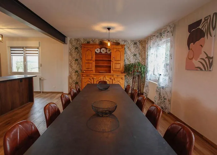 Les Lilas Blancs Holiday home *