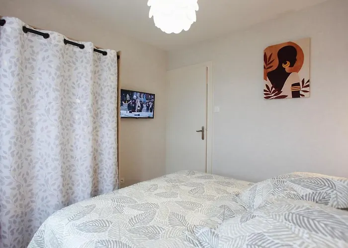 Les Lilas Blancs Holiday home