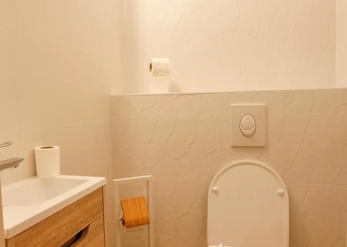 Les Lilas Blancs * Champdray